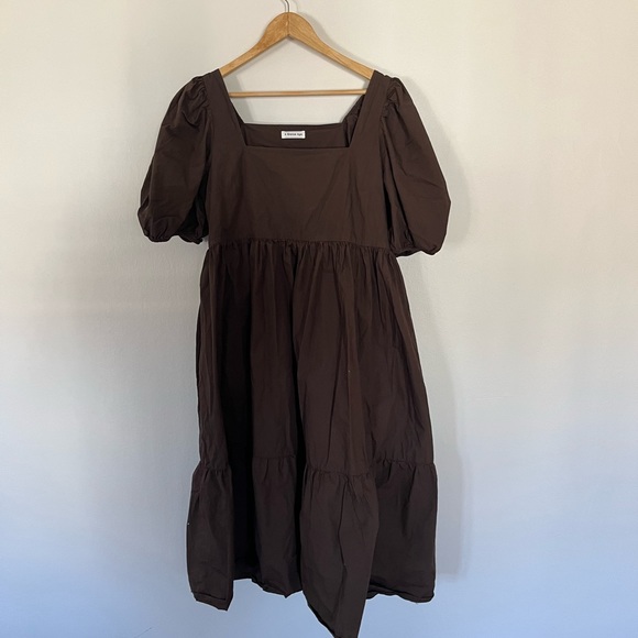 A Bronze Age Serenity Puff Dress in chocolate brown - Picture 2 of 5